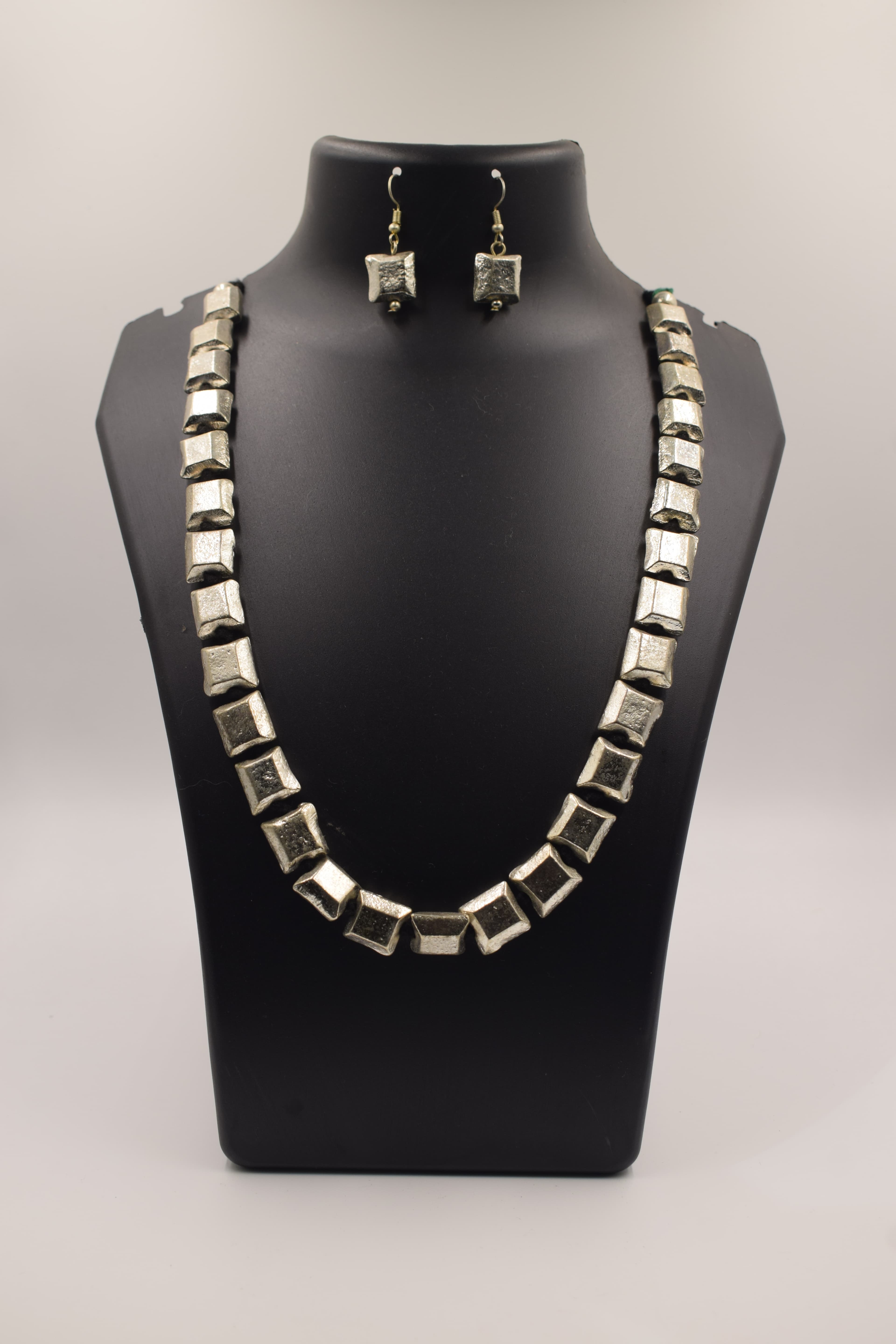 Bellissima Boutique Pune - Contemporary Elegant Jewellery Set