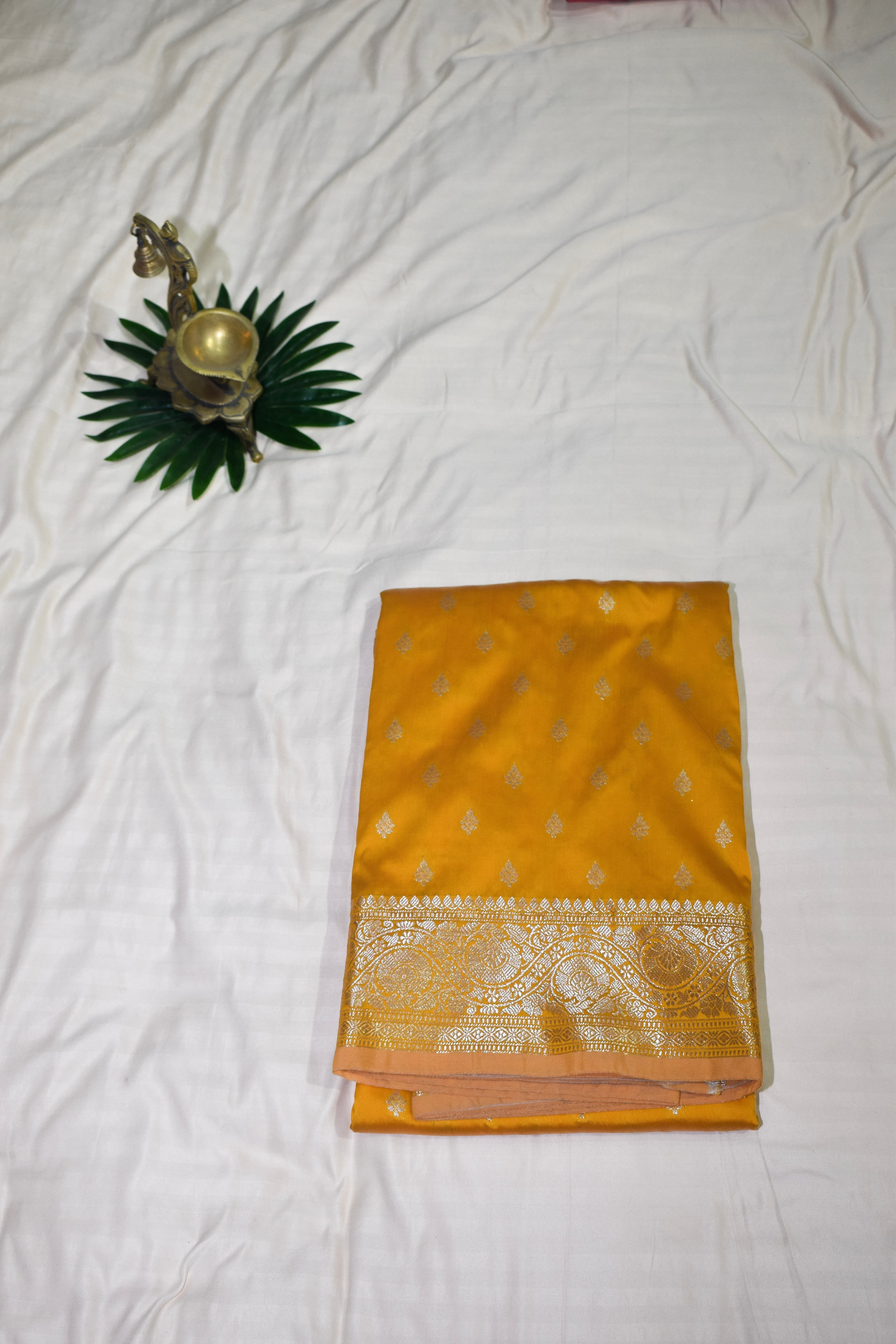 Bellissima Boutique Pune - Banarasi Saree with Butte thumbnail 2